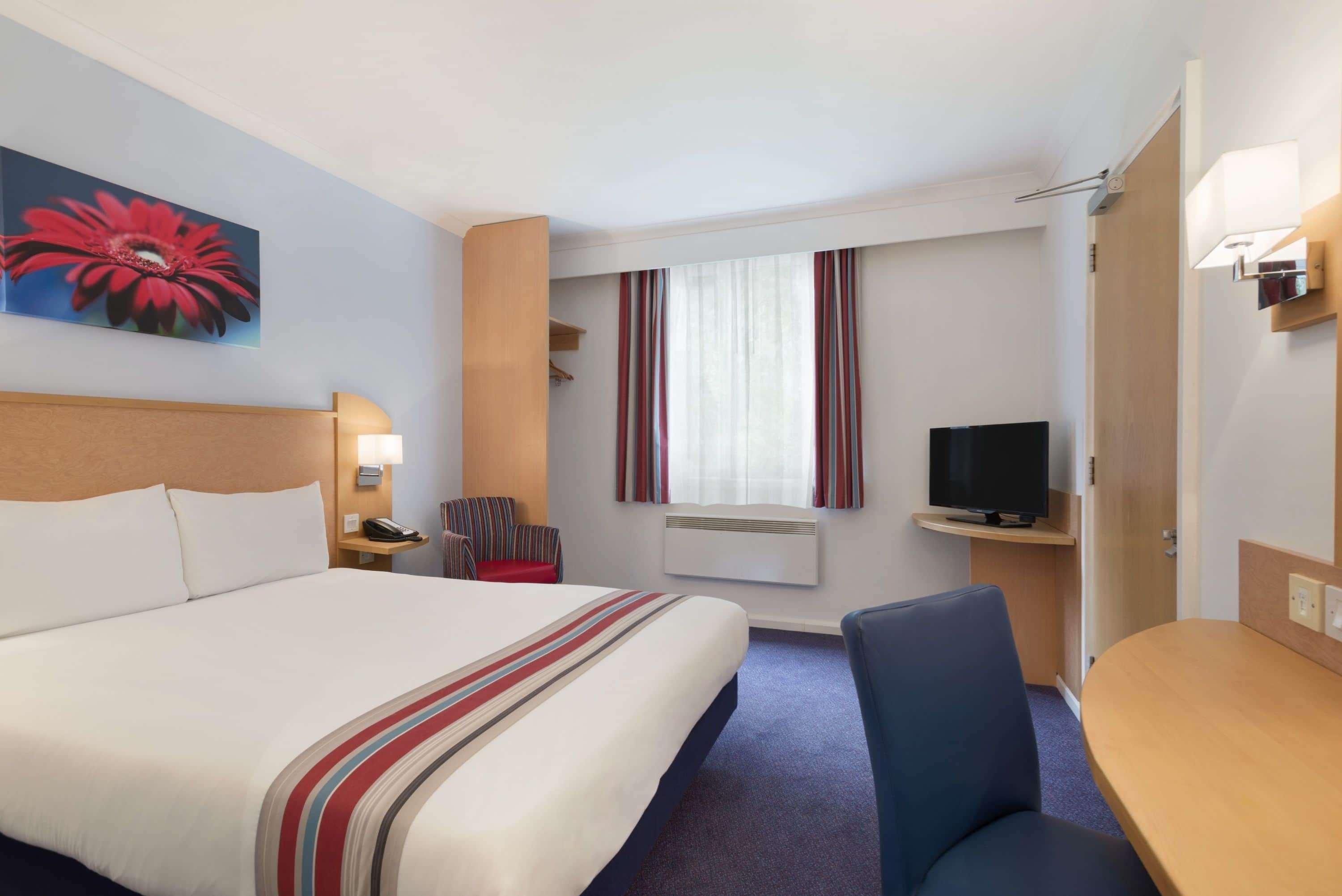 Ramada Wakefield Hotel Exterior foto