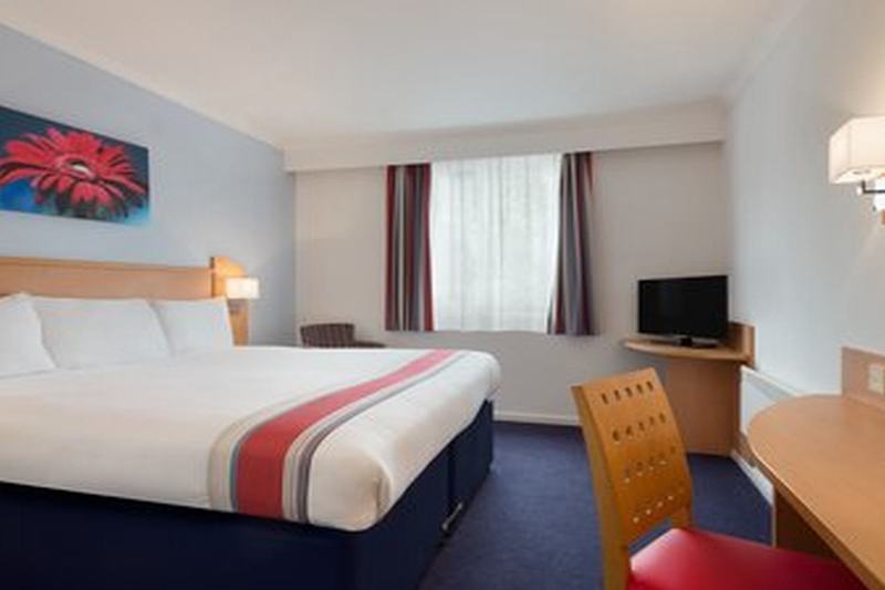 Ramada Wakefield Hotel Exterior foto